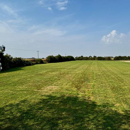 Luxury Isla Cottages, Bourne! Dog-Friendly, Countryside Views, Garden, Parking, 5Mins Pubs - Family Holiday Экстерьер фото