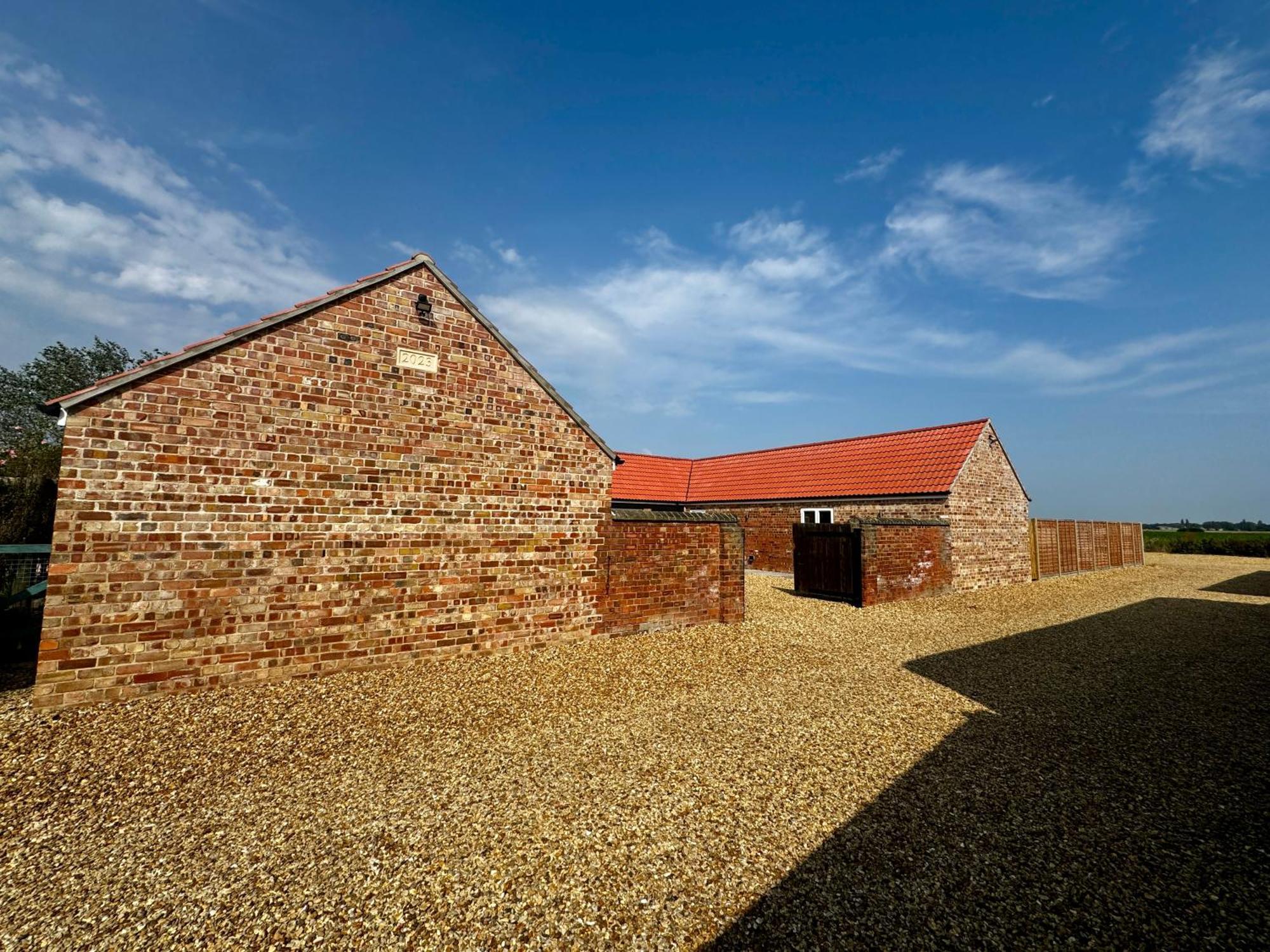 Luxury Isla Cottages, Bourne! Dog-Friendly, Countryside Views, Garden, Parking, 5Mins Pubs - Family Holiday Номер фото