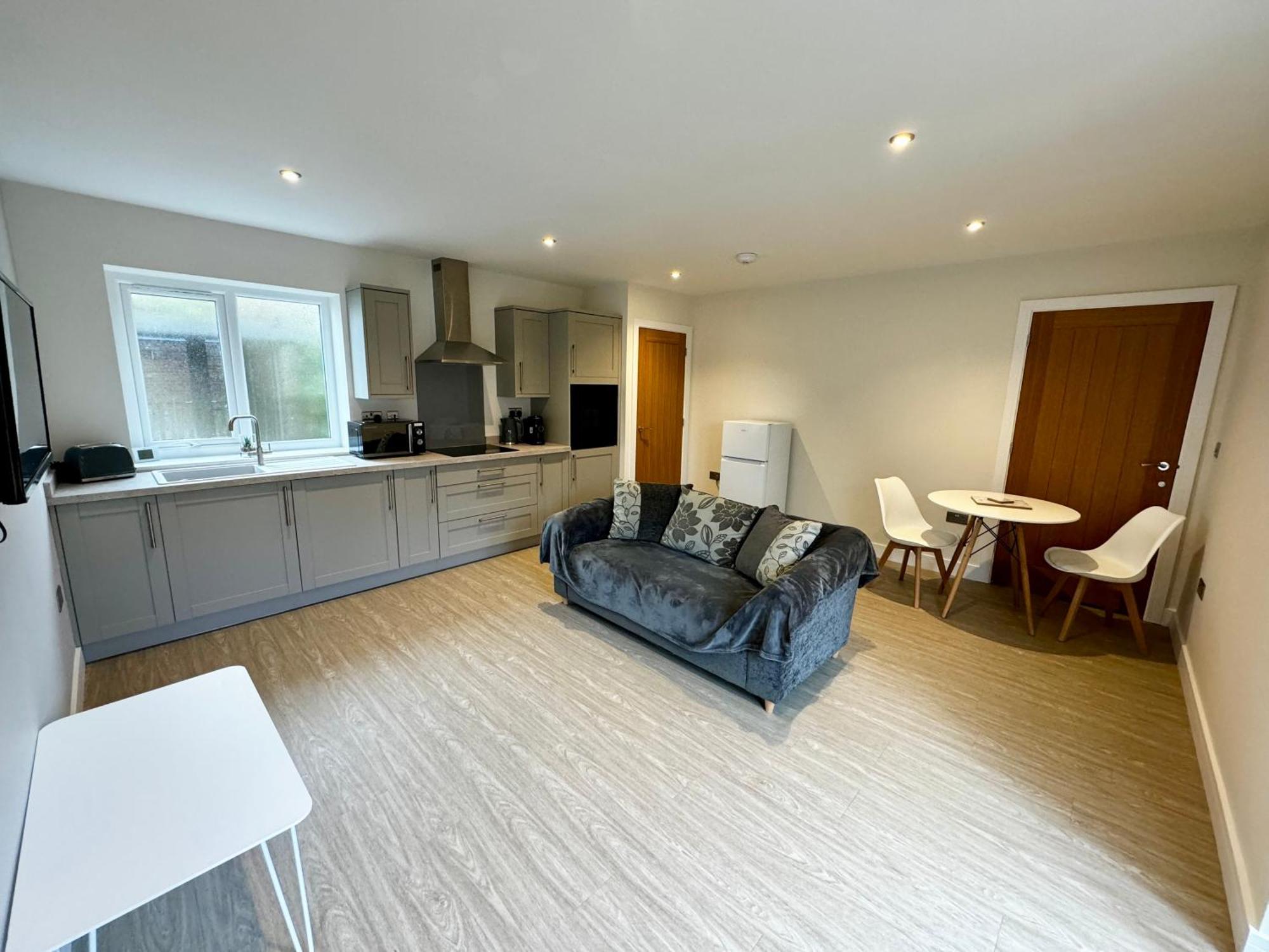 Luxury Isla Cottages, Bourne! Dog-Friendly, Countryside Views, Garden, Parking, 5Mins Pubs - Family Holiday Номер фото