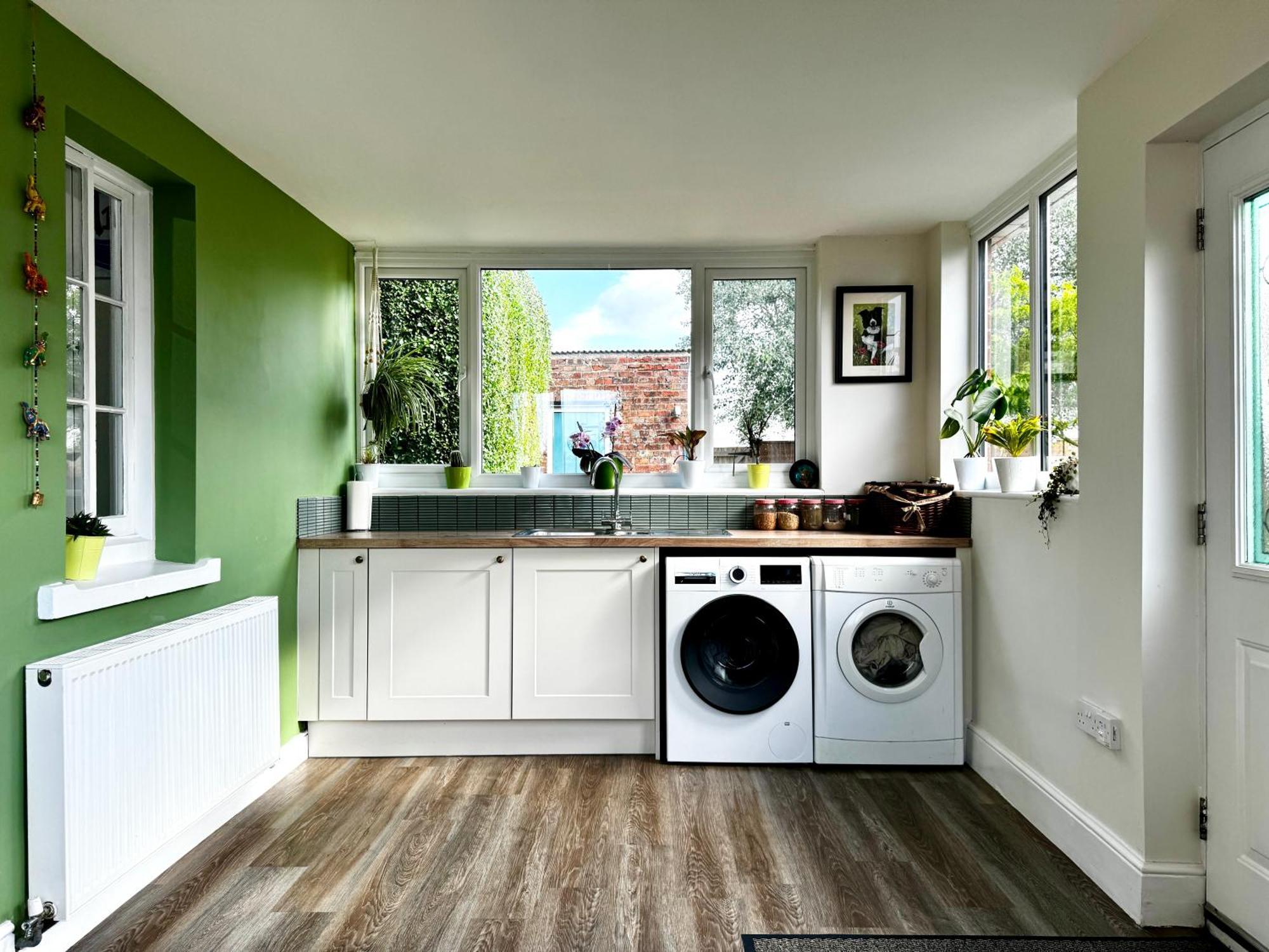 Luxury Isla Cottages, Bourne! Dog-Friendly, Countryside Views, Garden, Parking, 5Mins Pubs - Family Holiday Номер фото