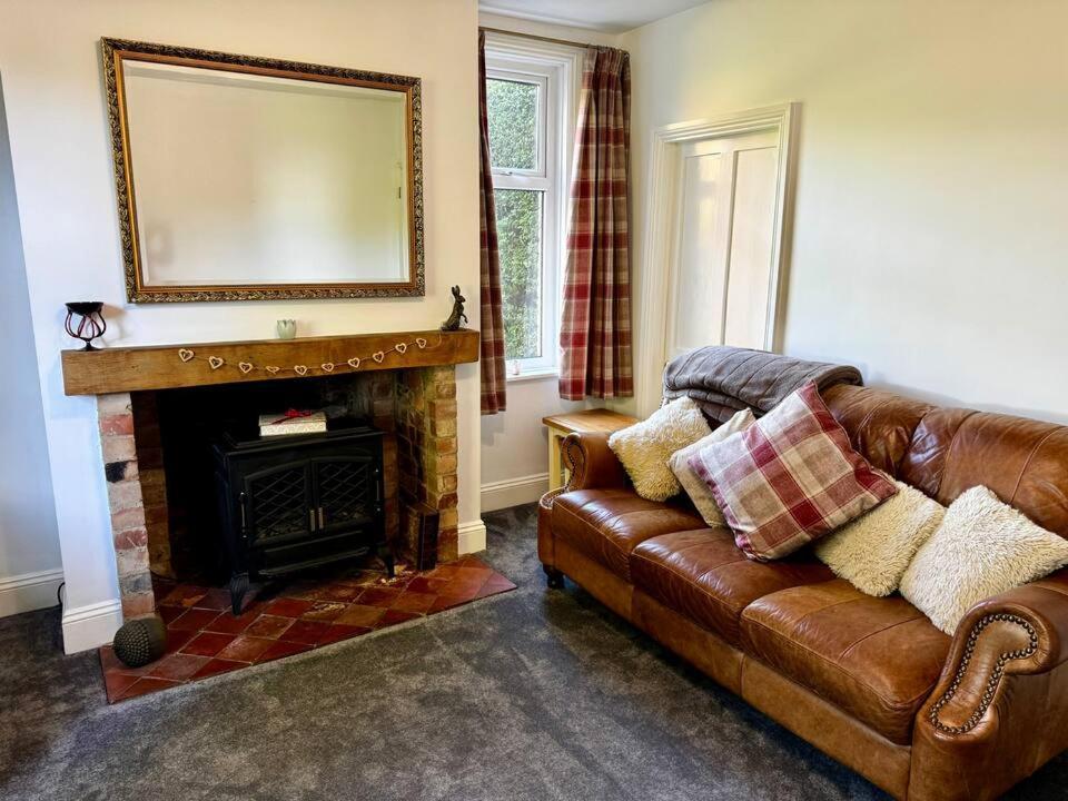 Luxury Isla Cottages, Bourne! Dog-Friendly, Countryside Views, Garden, Parking, 5Mins Pubs - Family Holiday Экстерьер фото